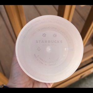 Starbucks Other - NEW Venti Starbucks Reusable Tubler w/ RARE straw Starbucks Other - NEW Venti Starbucks Reusable Tubler w/ RARE straw